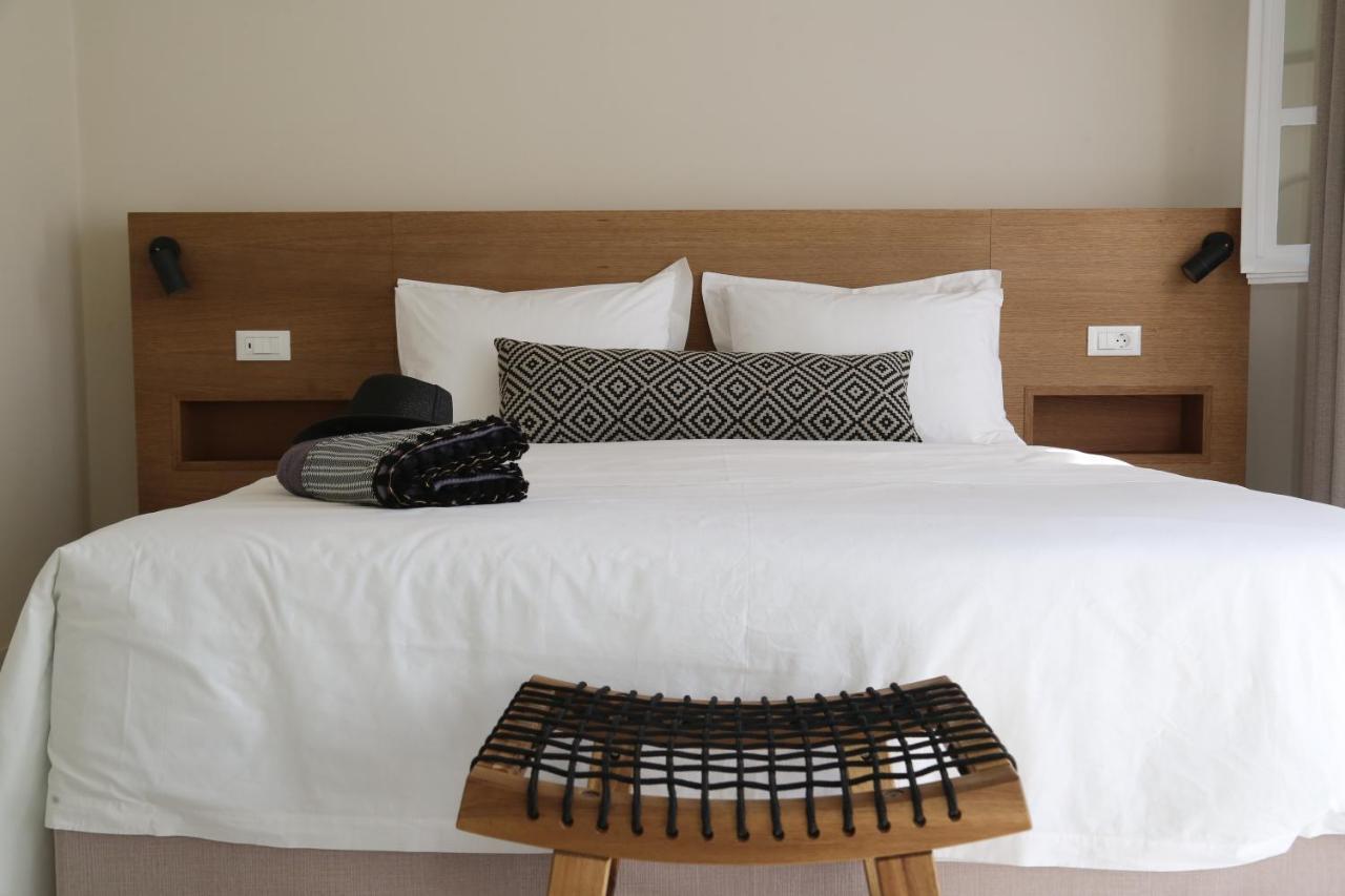 Oiko Mini Suites Ermoupoli Luaran gambar