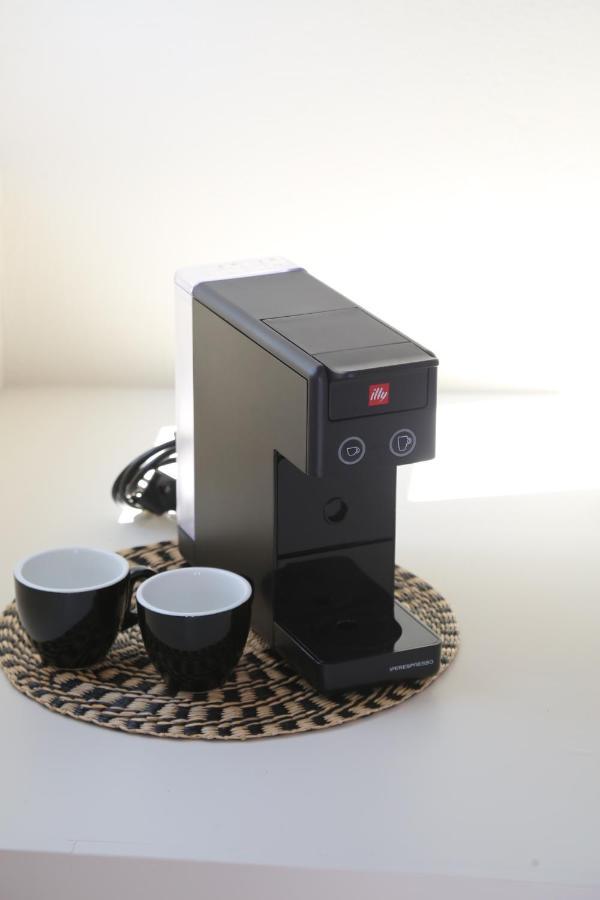 Oiko Mini Suites Ermoupoli Luaran gambar