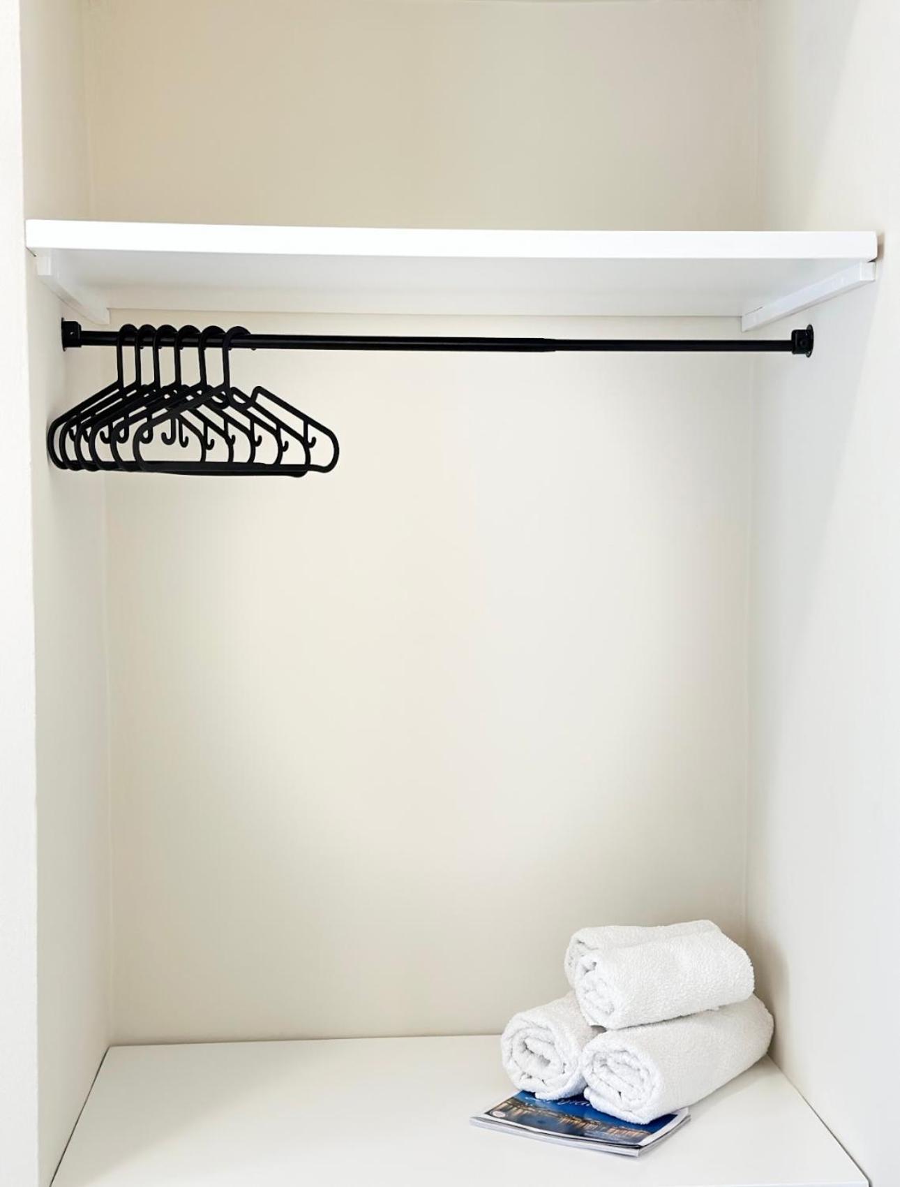 Oiko Mini Suites Ermoupoli Luaran gambar