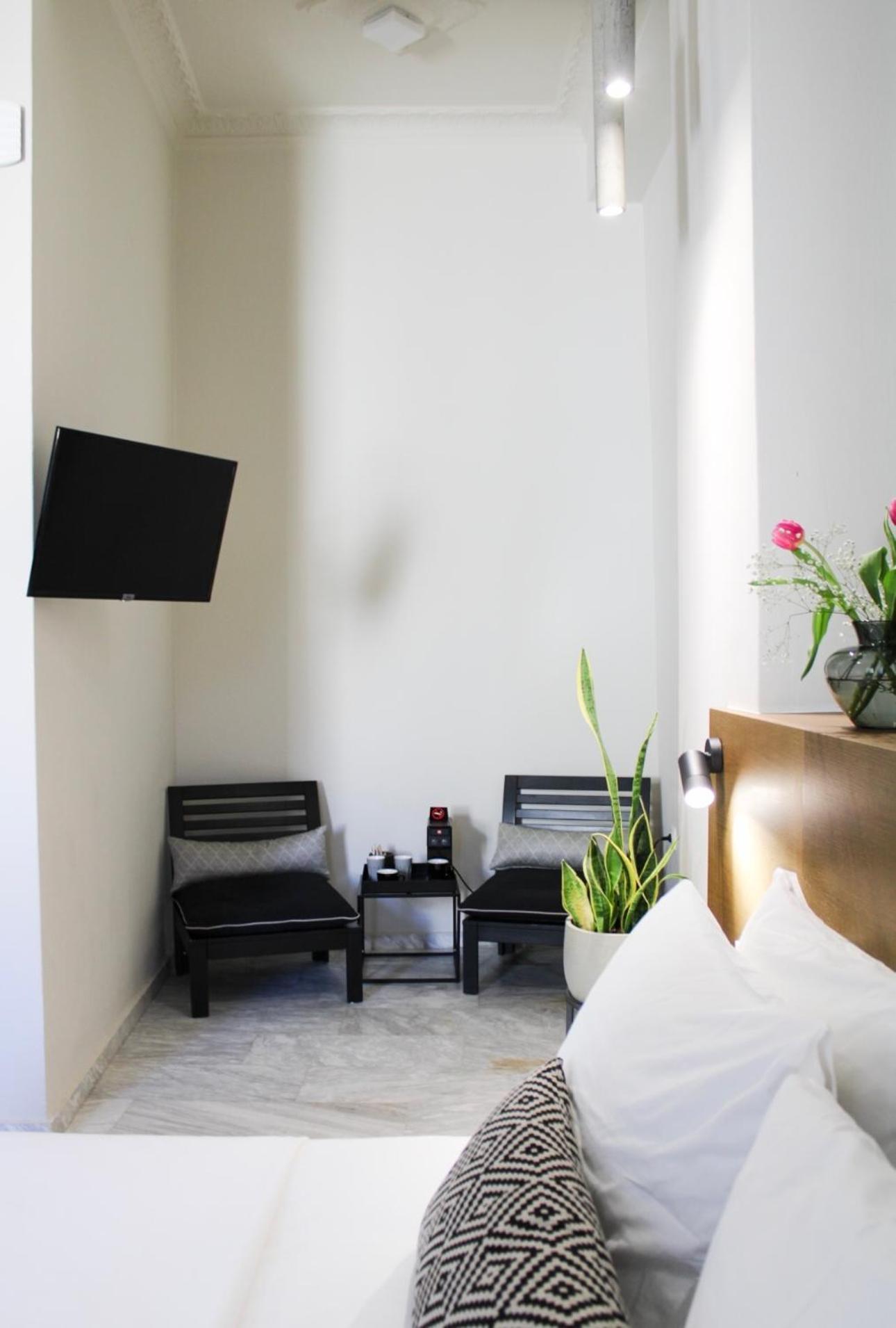 Oiko Mini Suites Ermoupoli Luaran gambar