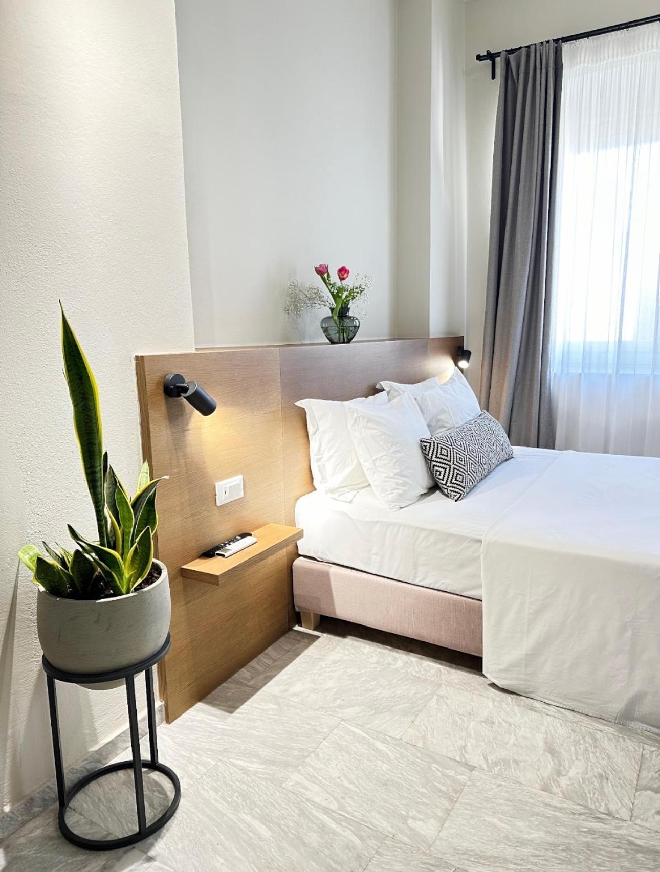 Oiko Mini Suites Ermoupoli Luaran gambar