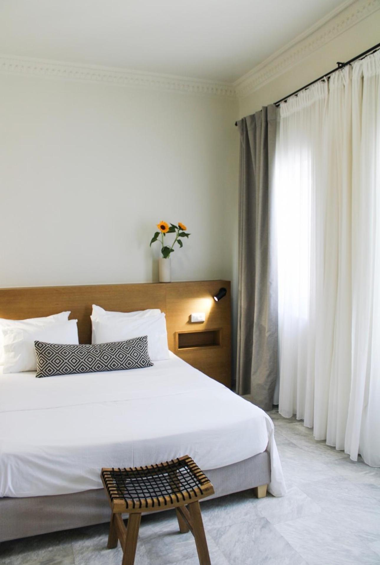Oiko Mini Suites Ermoupoli Luaran gambar