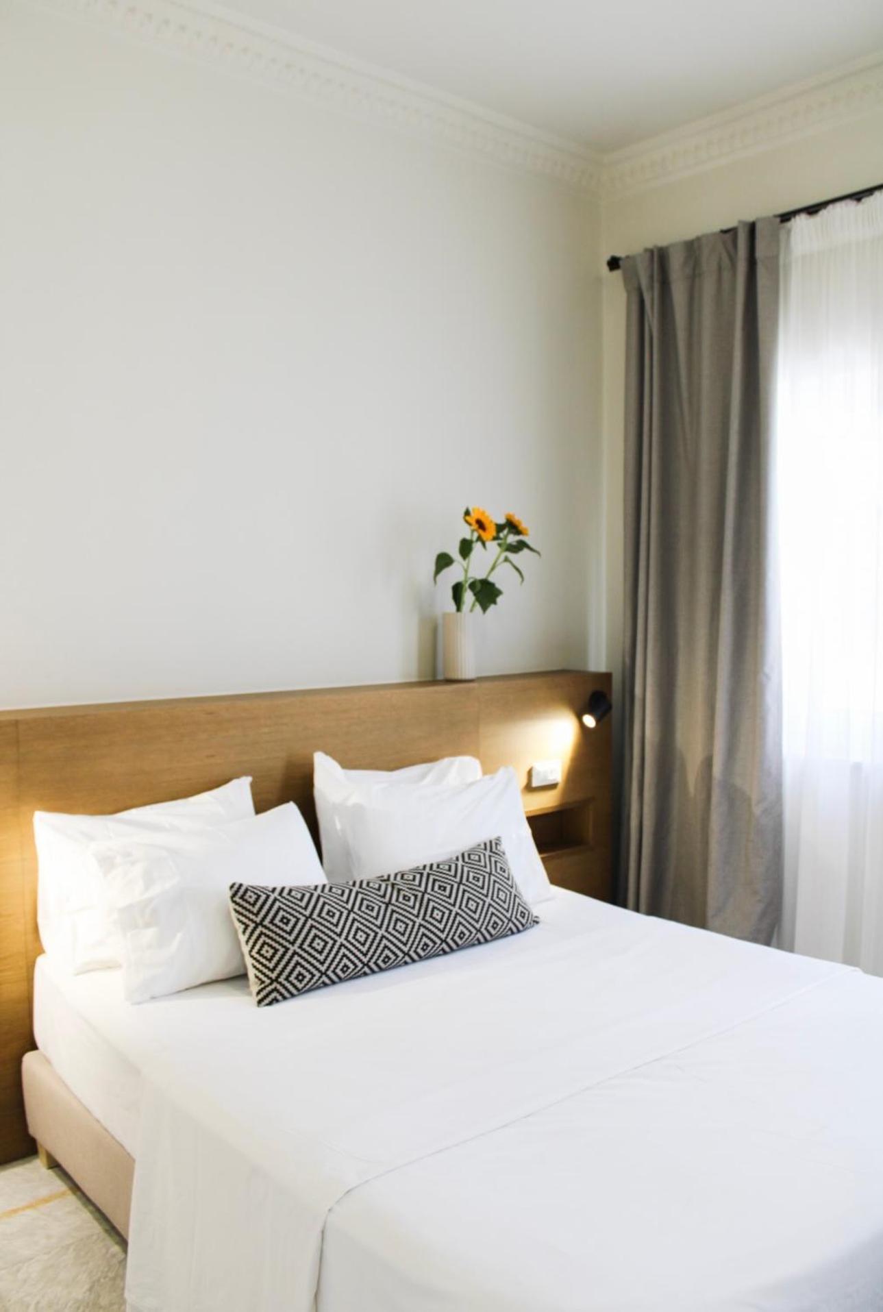 Oiko Mini Suites Ermoupoli Luaran gambar